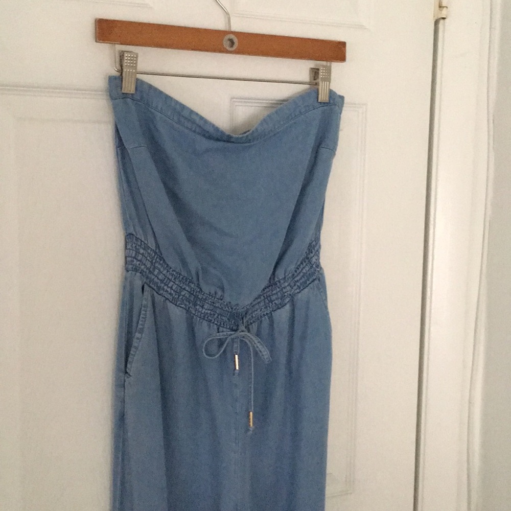 jumpsuit - Picture 2 of 3